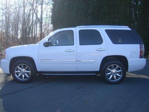 GMC Yukon 2009 photo 1