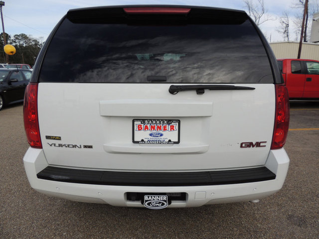 GMC Yukon 2009 photo 5