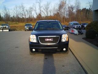 GMC Yukon 2009 photo 2