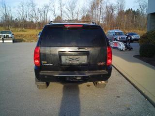 GMC Yukon 2009 photo 4