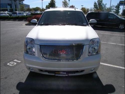 GMC Yukon 2009 photo 1