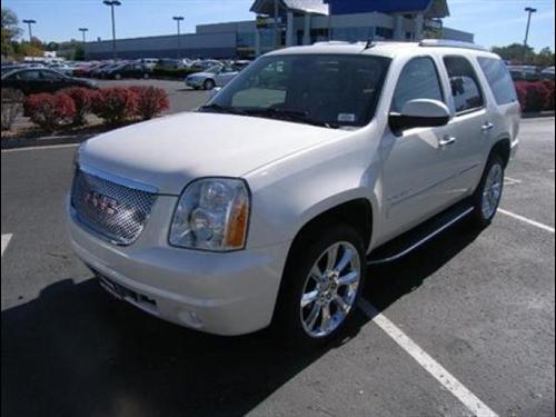 GMC Yukon 2009 photo 2