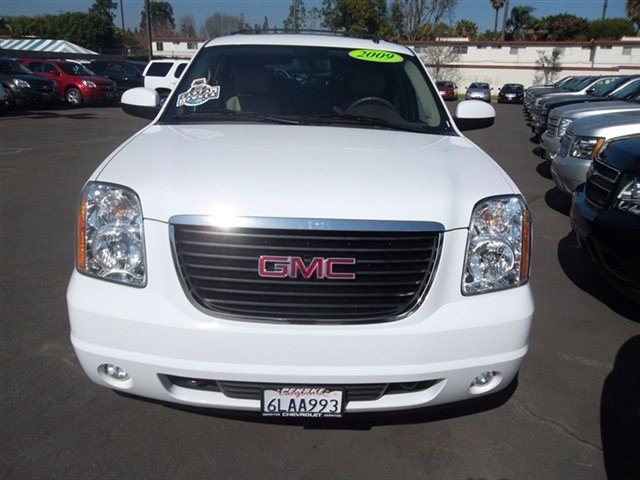 GMC Yukon 2009 photo 1