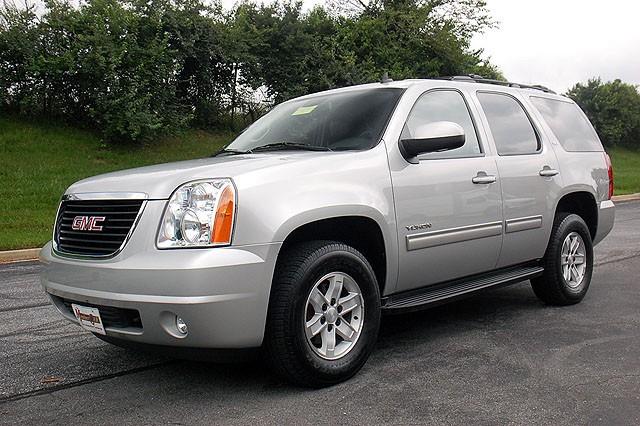 GMC Yukon LX Wagon 4D SUV