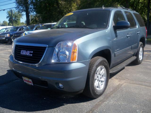 GMC Yukon 2010 photo 1