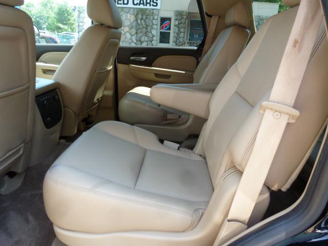 GMC Yukon 2010 photo 5