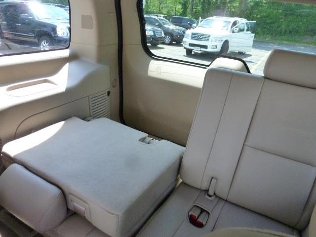 GMC Yukon 2010 photo 6