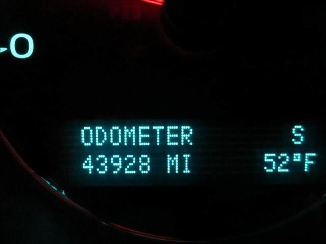 GMC Yukon 2010 photo 1