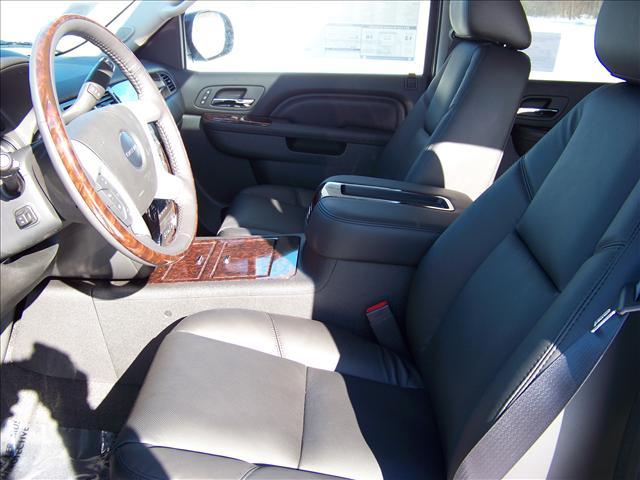 GMC Yukon 2011 photo 4