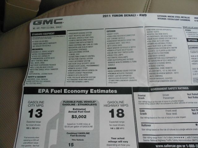 GMC Yukon 2011 photo 17