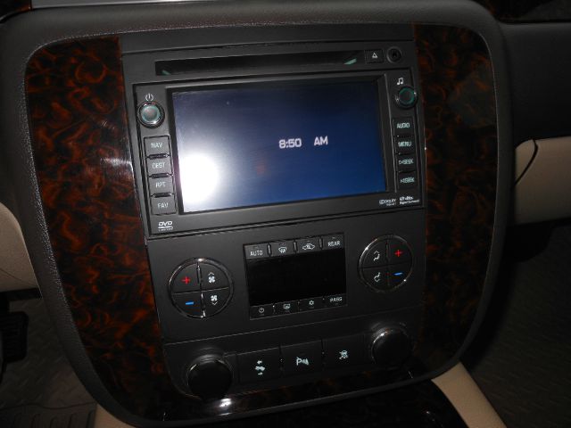 GMC Yukon 2011 photo 23