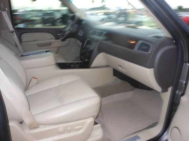 GMC Yukon 2011 photo 26