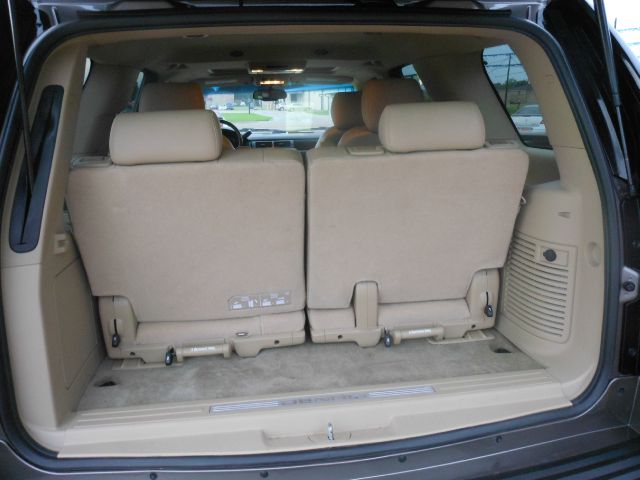 GMC Yukon 2011 photo 8