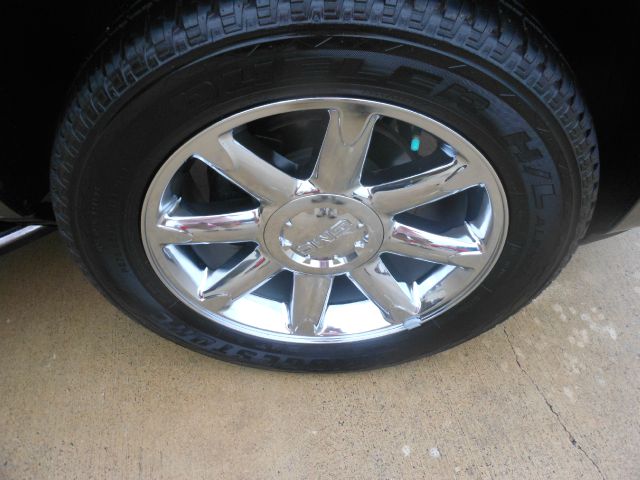 GMC Yukon 2011 photo 9