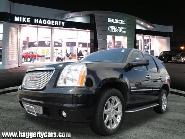 GMC Yukon EX Sedan 4D SUV