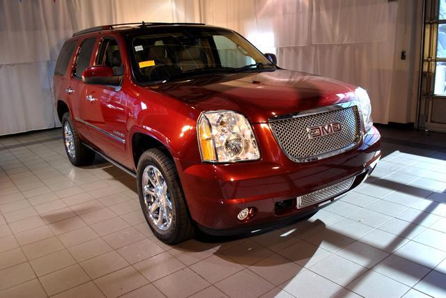 GMC Yukon 2011 photo 4