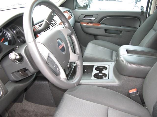 GMC Yukon 2011 photo 18