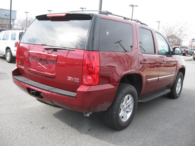 GMC Yukon 45 Sport Utility