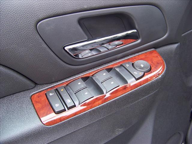 GMC Yukon 2011 photo 3