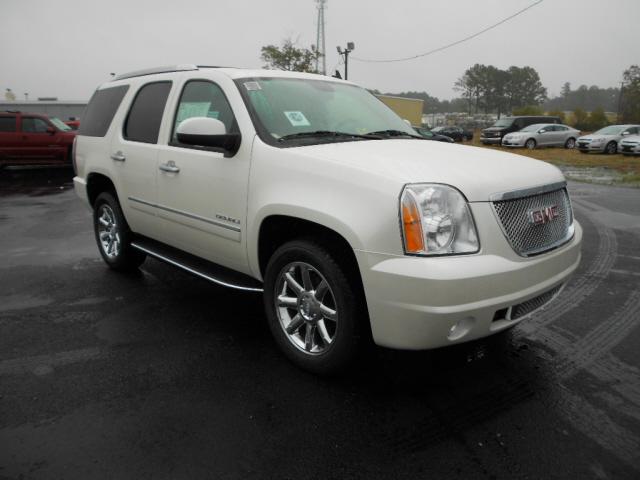 GMC Yukon 2012 photo 4