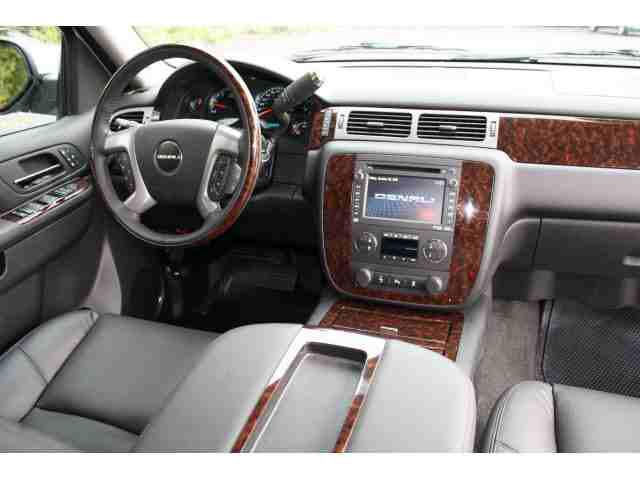 GMC Yukon 2012 photo 5