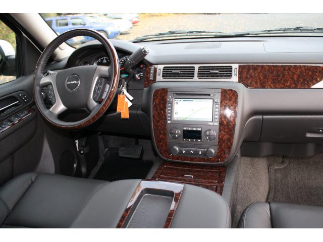 GMC Yukon 2012 photo 5