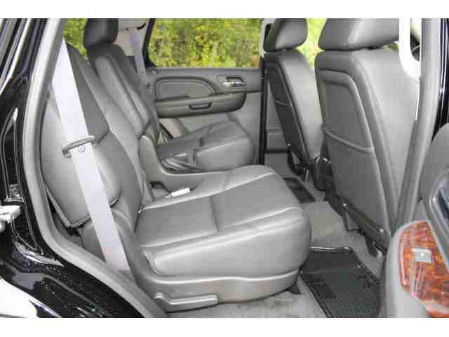GMC Yukon 2012 photo 4