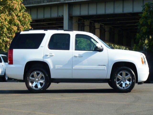 GMC Yukon 2012 photo 3