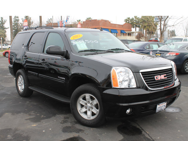 GMC Yukon LX Wagon 4D Unspecified