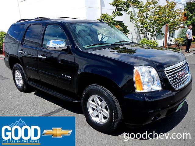 GMC Yukon 2012 photo 2