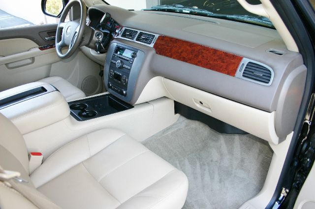 GMC Yukon 2012 photo 16