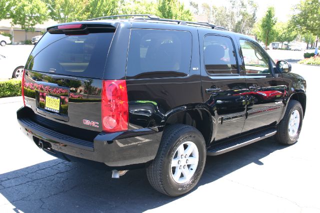 GMC Yukon 2012 photo 19