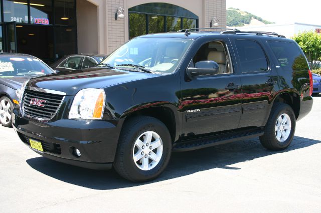 GMC Yukon 2012 photo 20