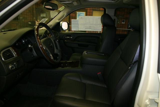 GMC Yukon 2012 photo 3