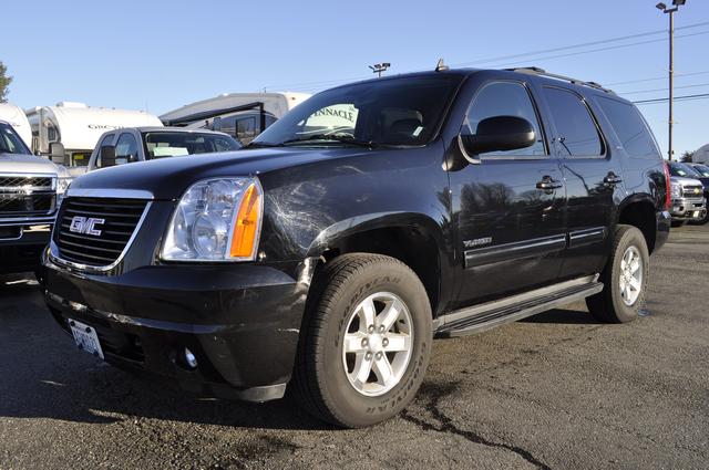 GMC Yukon LX Wagon 4D Unspecified