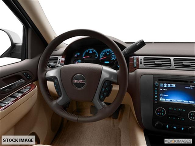 GMC Yukon 2012 photo 1