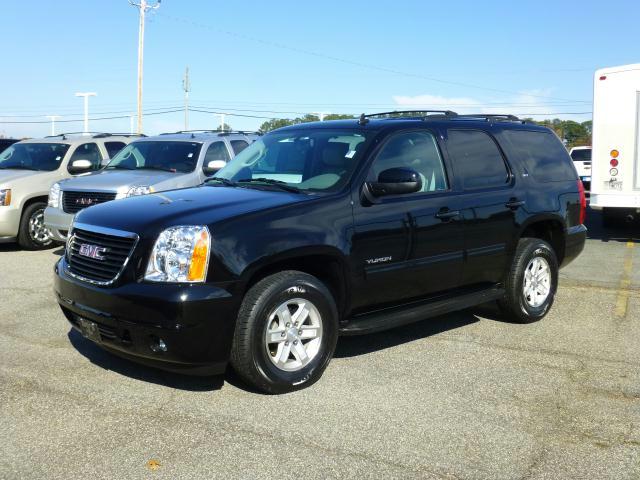 GMC Yukon LX Wagon 4D Unspecified
