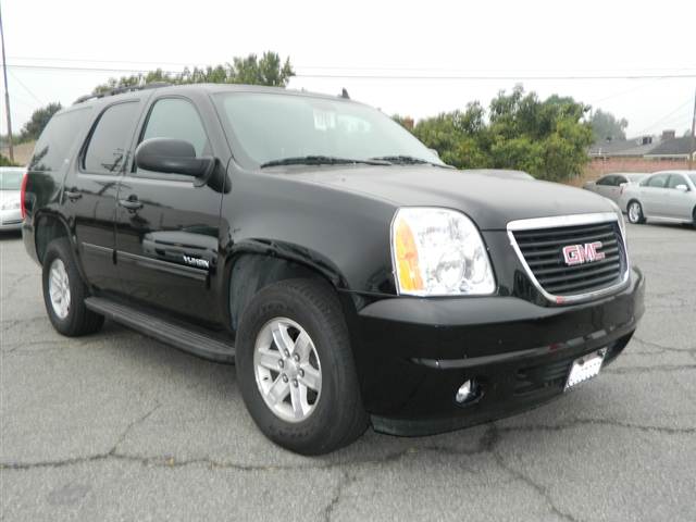 GMC Yukon LX Wagon 4D Other