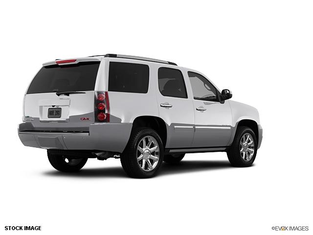 GMC Yukon 2012 photo 1