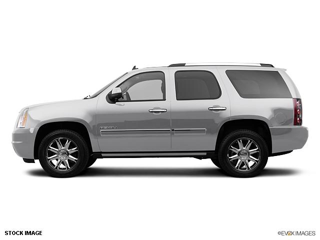 GMC Yukon 2012 photo 2