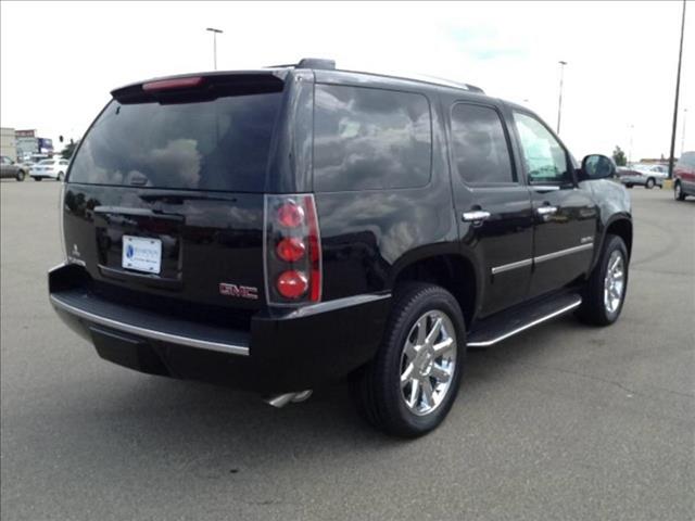 GMC Yukon EX Sedan 4D SUV