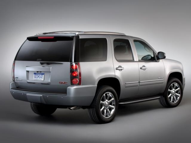 GMC Yukon ES Sport Utility 4D SUV
