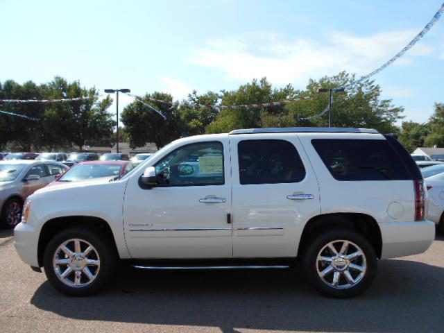 GMC Yukon 2014 photo 4