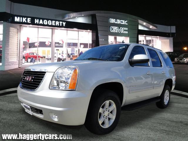 GMC Yukon 2014 photo 1