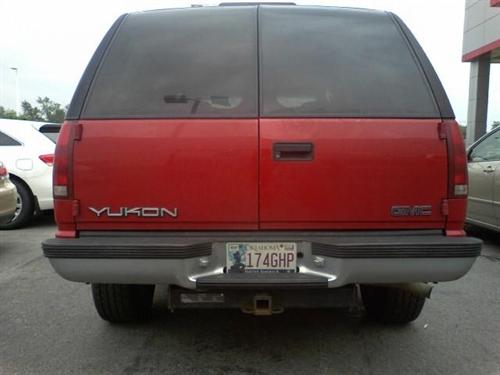 GMC Yukon Denali 1999 photo 2