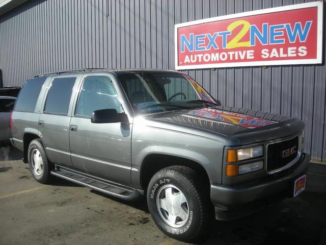 GMC Yukon Denali 1999 photo 1