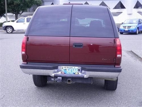 GMC Yukon Denali 1999 photo 4