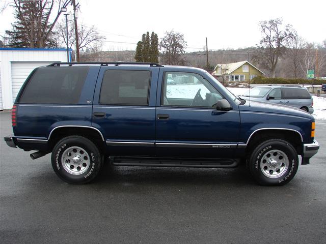 GMC Yukon Denali 1999 photo 5