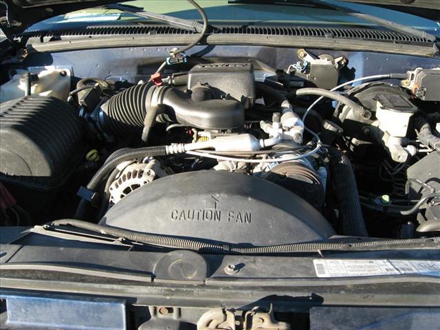 GMC Yukon Denali 1999 photo 5