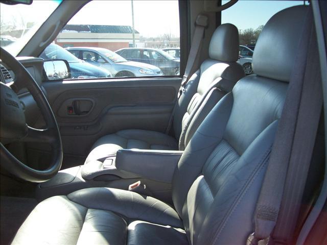 GMC Yukon Denali 1999 photo 5